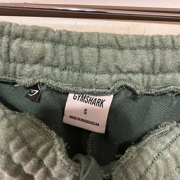 🎬Gymshark rest day sweats Joggers crocodile 🐊 green size Small GUC.. - Picture 9 of 10